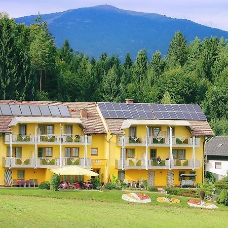 Gaestehaus Goetz Дроболлах-ам-Фаакер-Зее Экстерьер фото